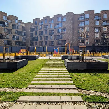 Urban Nest Grabiszynska